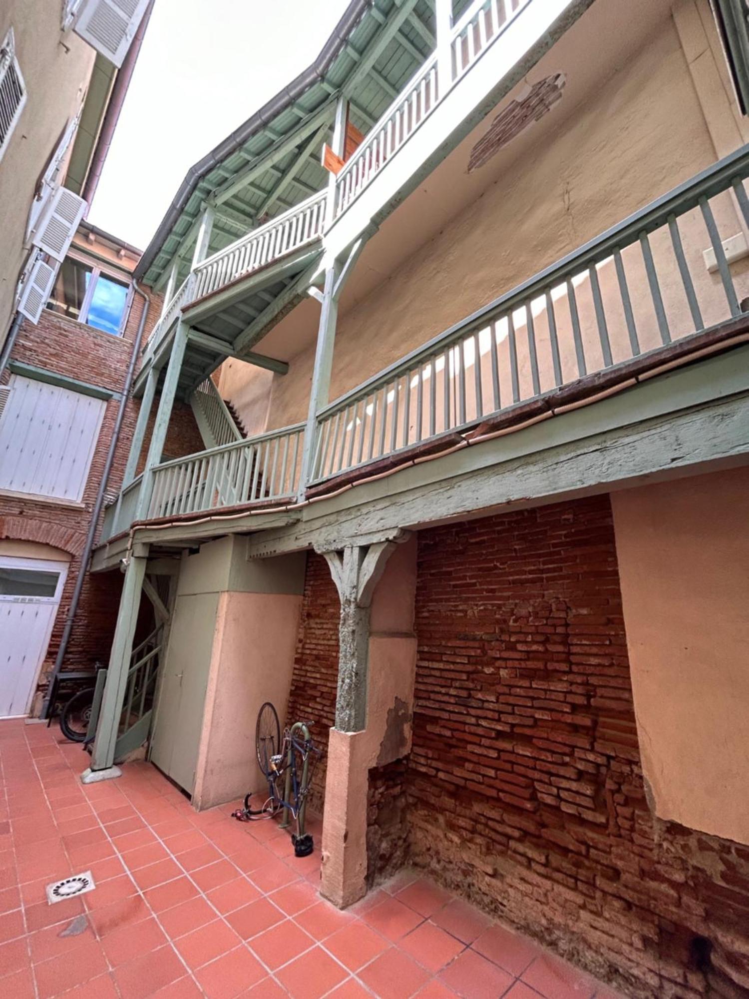 Apartament Au Charme Des Carmes - T1 Sur Cour - Metro A & B Tuluza Zewnętrze zdjęcie